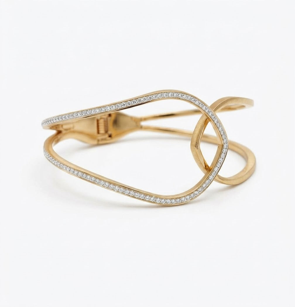 Bracelet doré effet entrelacé